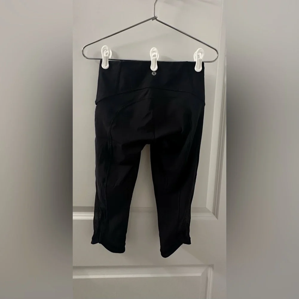 Lululemon Cropped Leggings | Black |‎ 4